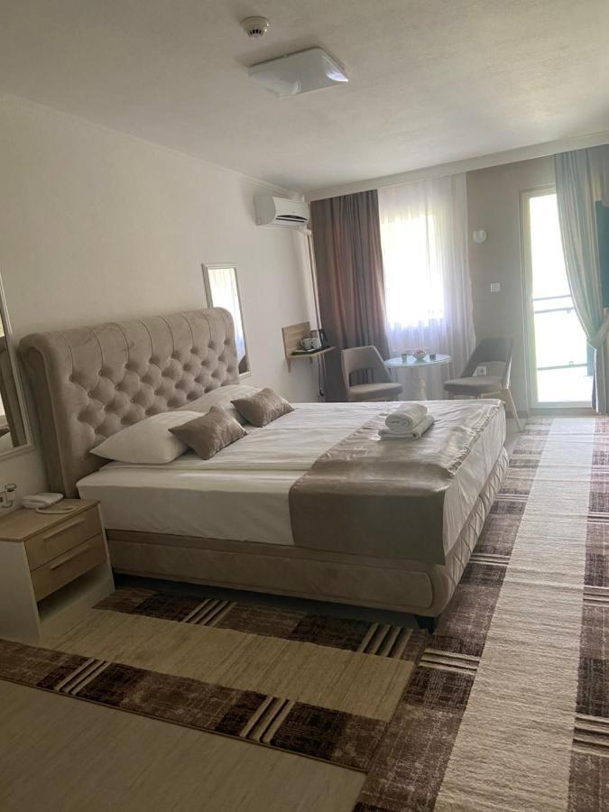 Hotel New Milenium Lukavac Екстериор снимка