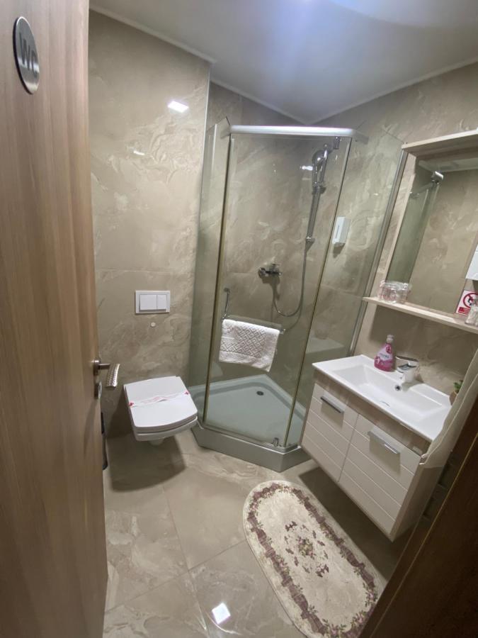 Hotel New Milenium Lukavac Екстериор снимка