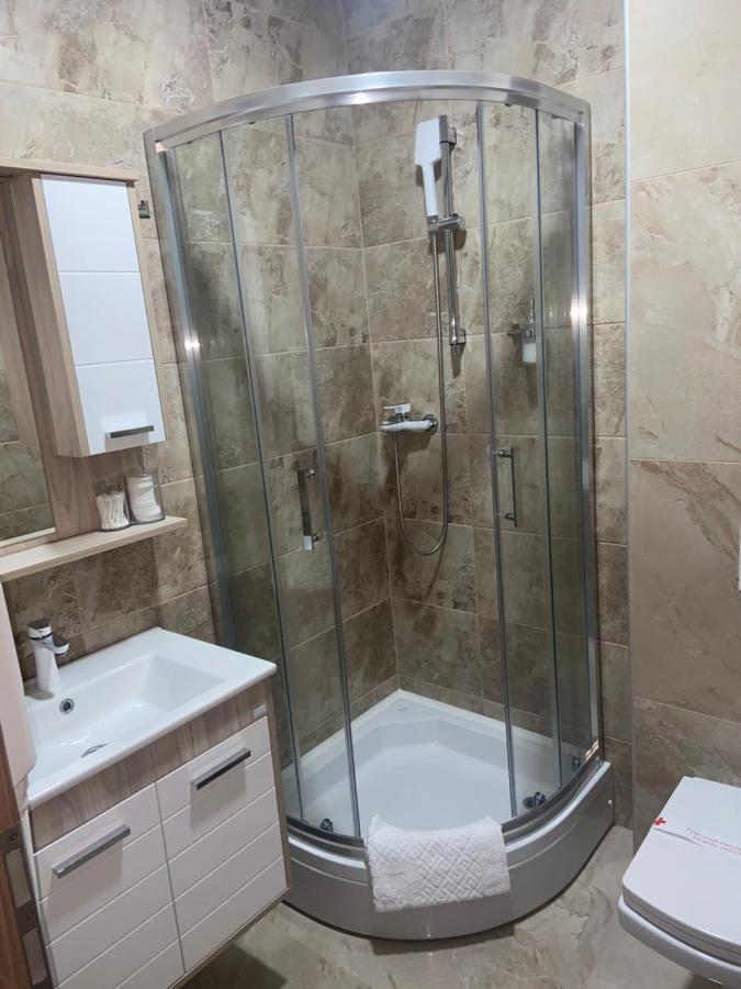 Hotel New Milenium Lukavac Екстериор снимка