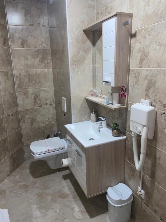 Hotel New Milenium Lukavac Екстериор снимка