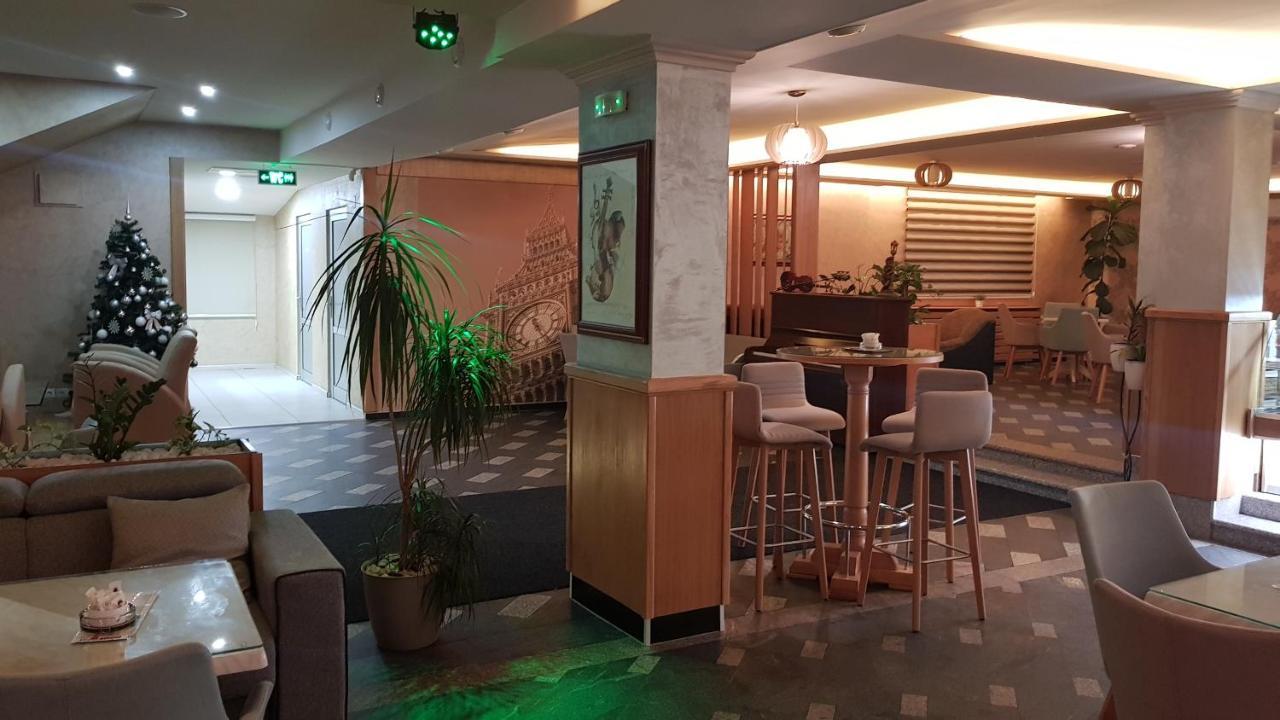 Hotel New Milenium Lukavac Екстериор снимка